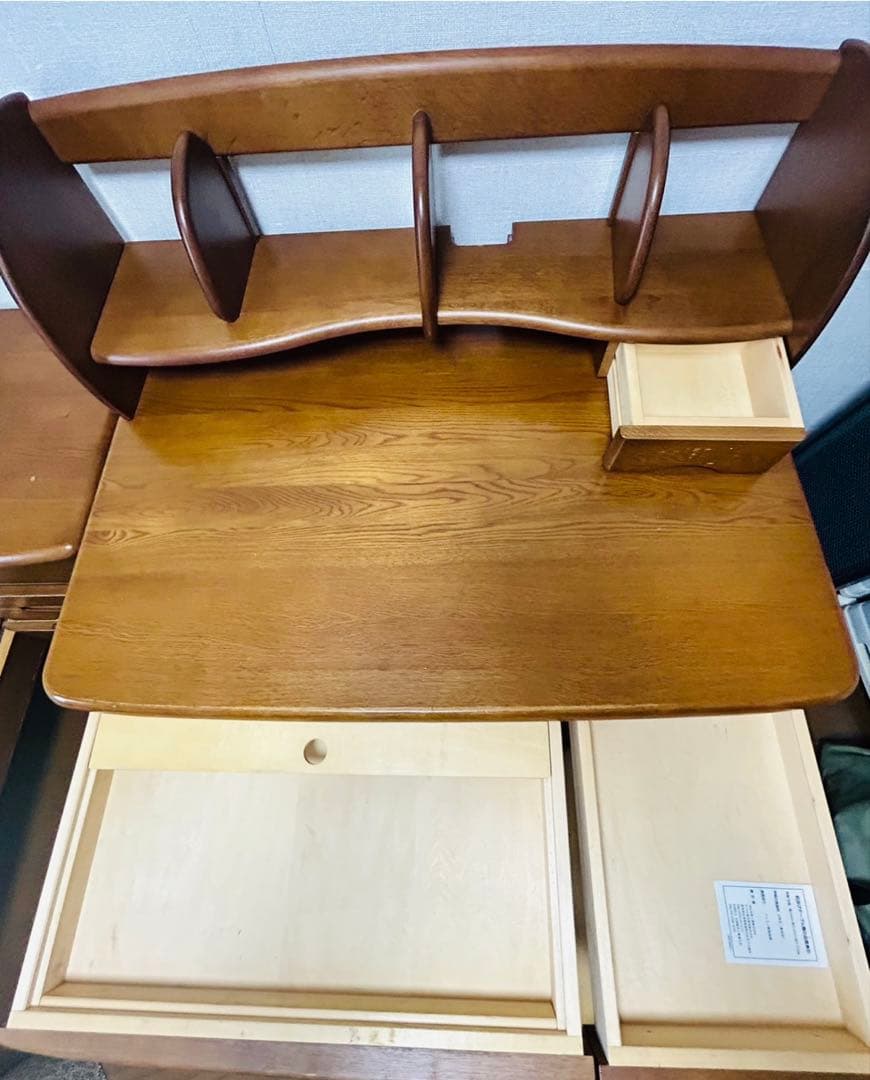 カリモク学習机本棚付き