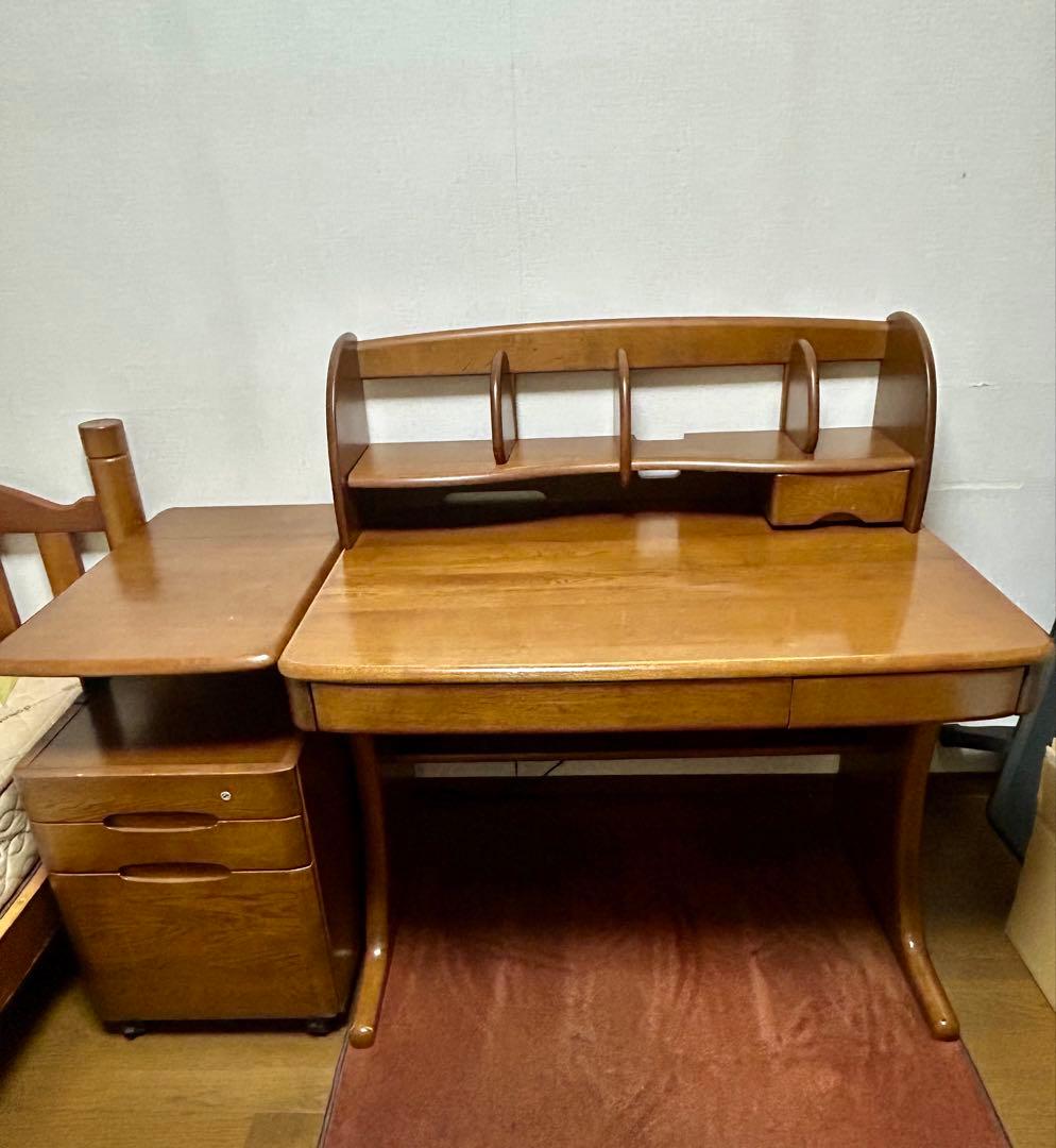 カリモク学習机本棚付き