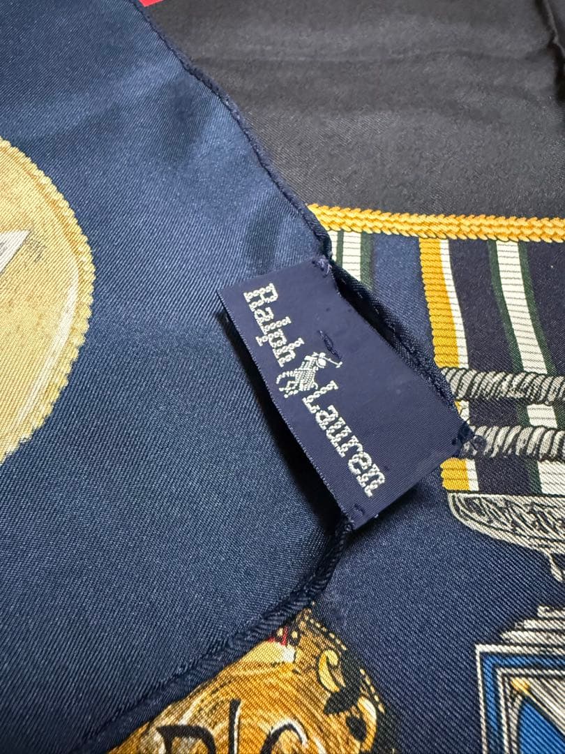 Ralph Lauren／大判スカーフ／メダルプリント／ネイビー／マルチカラー