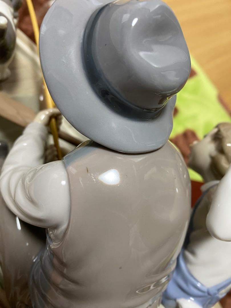 リヤドロLladroリアドロ陶器人形 置物ファミリーおじいちゃんと魚釣り-台座付