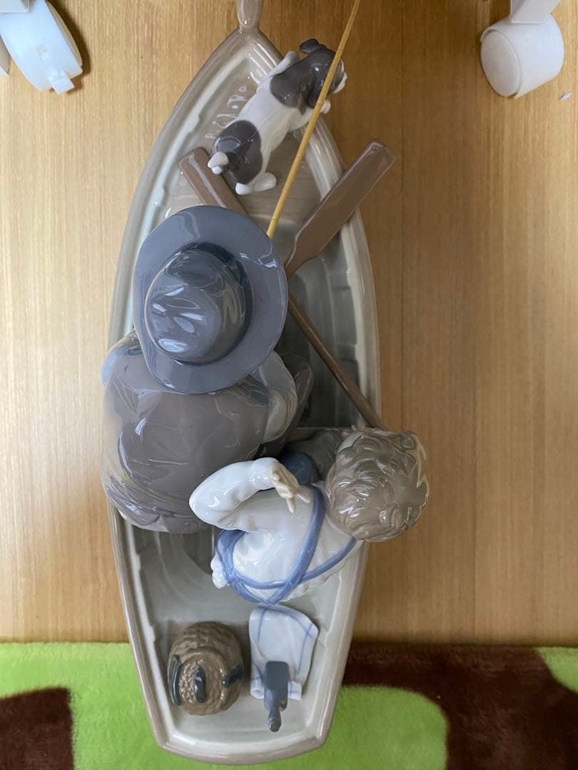 リヤドロLladroリアドロ陶器人形 置物ファミリーおじいちゃんと魚釣り-台座付