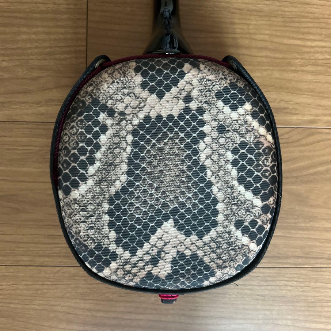 沖縄三線　工四合　人工皮　ケース付き