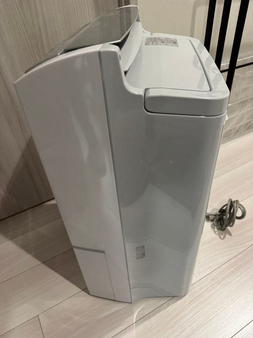 三菱衣類乾燥除湿機 MJ-PV250SX-W