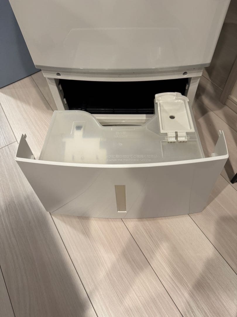 三菱衣類乾燥除湿機 MJ-PV250SX-W