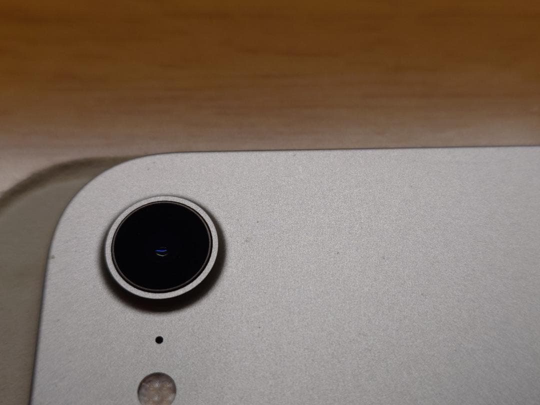 iPad mini 6（スターライト）