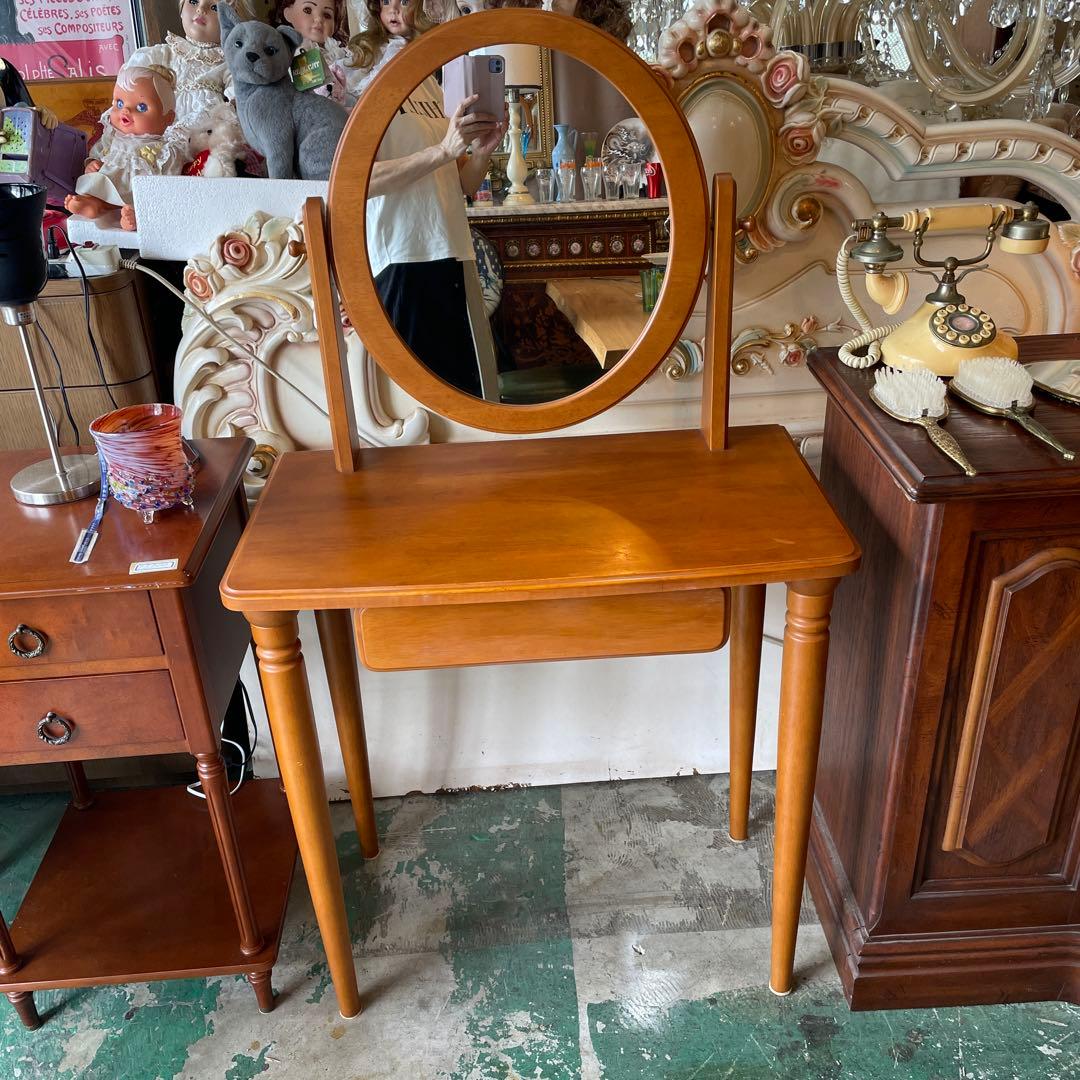 お値下げ‼︎ 素敵なシンプルドレッサー