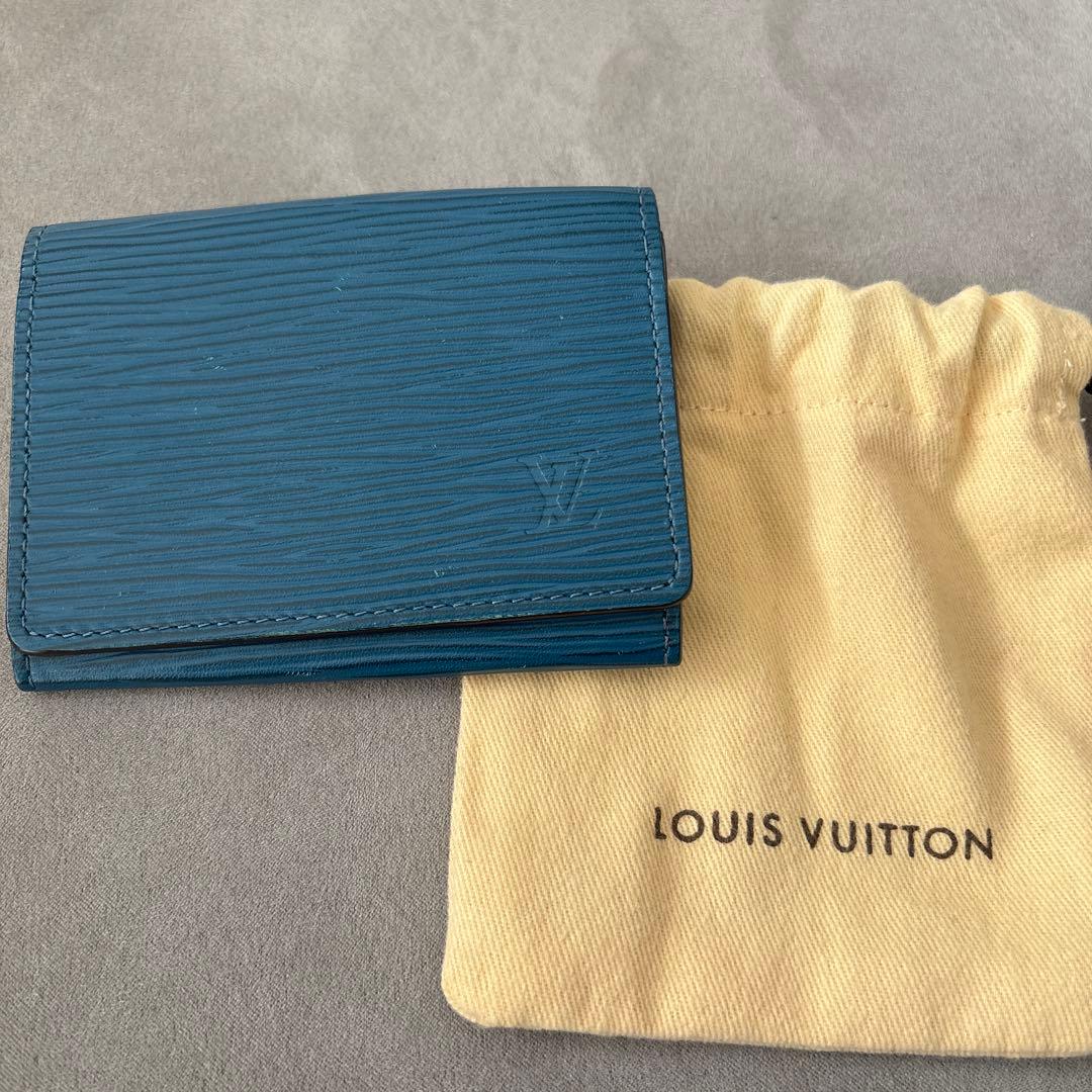 Louis Vuitton エピレザー 名刺入れ 青