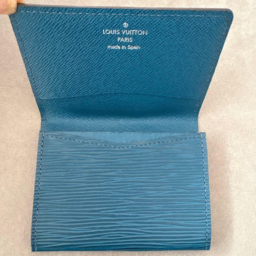 Louis Vuitton エピレザー 名刺入れ 青