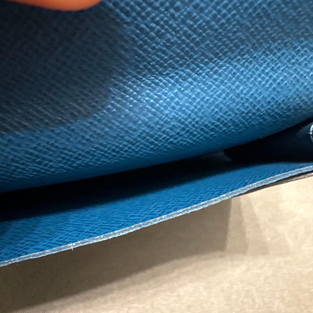 Louis Vuitton エピレザー 名刺入れ 青