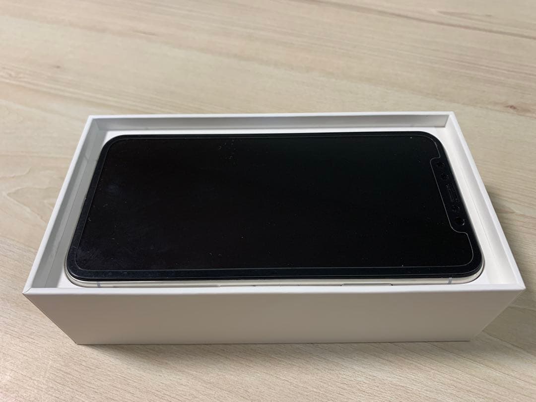 Apple iPhone XS シルバー 本体