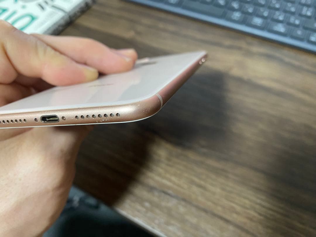 最大容量100％ SIMフリー iPhone 8 Plus ゴールド 64GB