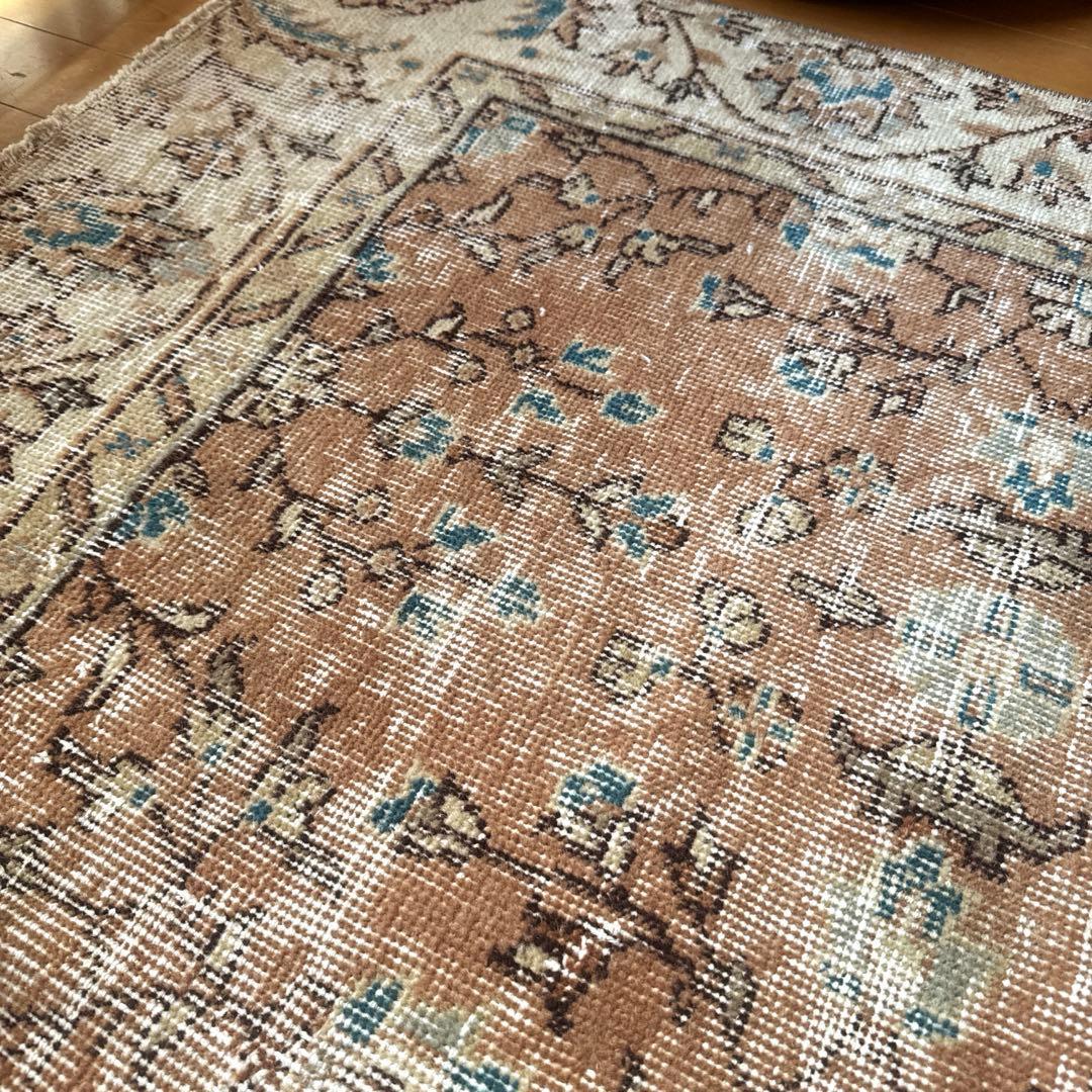 137×232大判ピンクベージュ×ブルー　草花ボタニカル　トルコヴィンテージラグ