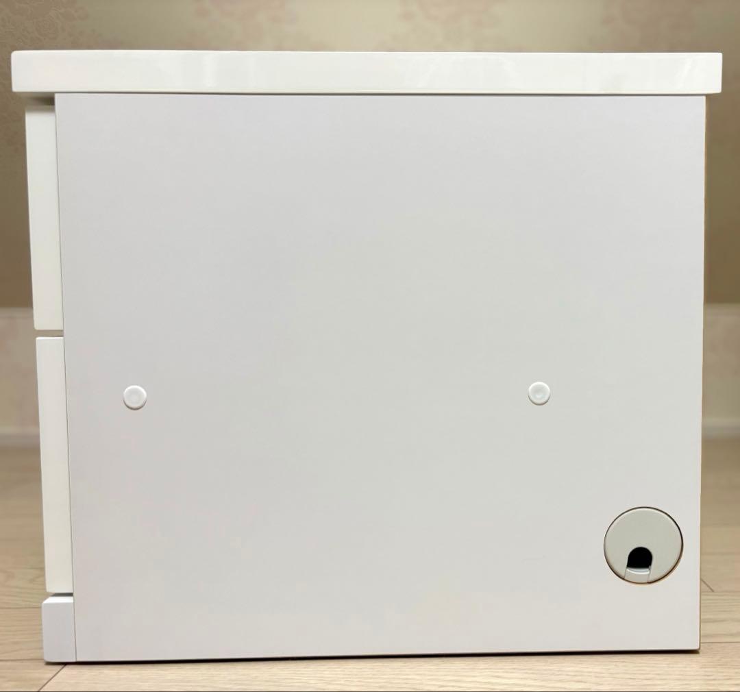 ラムダ ホワイト ローボード　テレビボード　AVボード　未使用美品（送料込み）