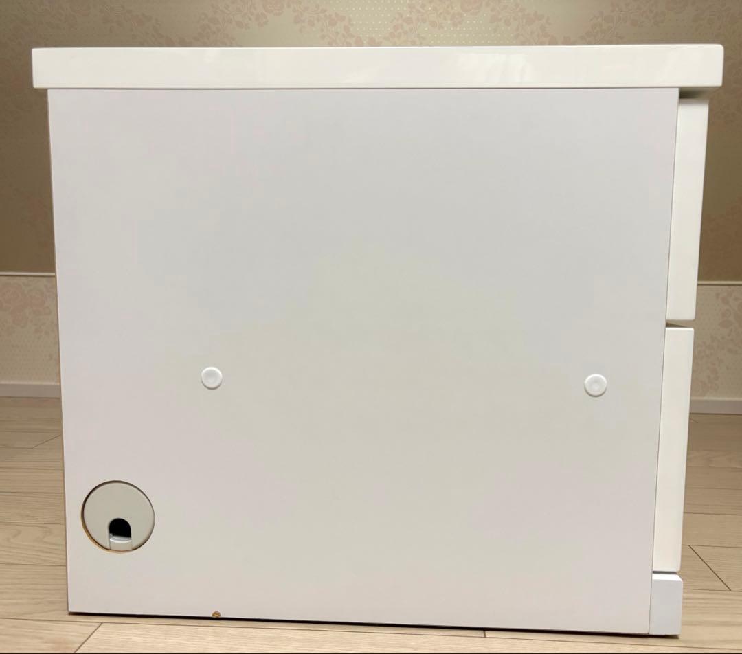 ラムダ ホワイト ローボード　テレビボード　AVボード　未使用美品（送料込み）