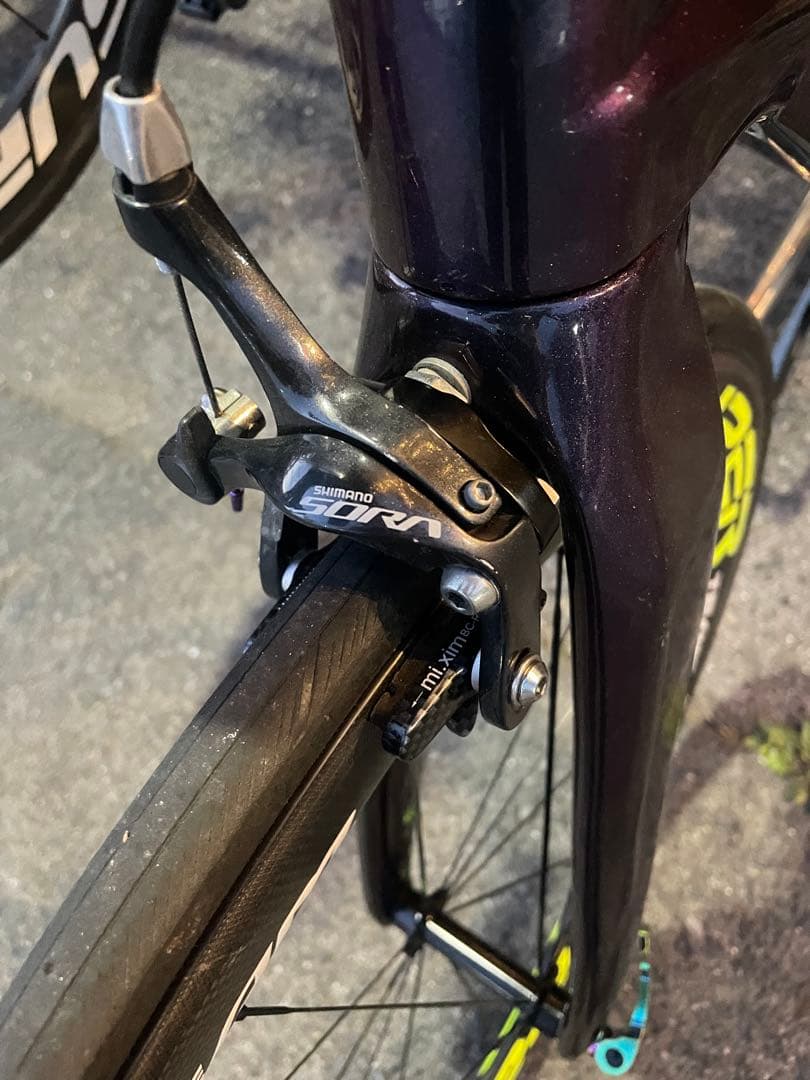 フールーカーボンロードバイクフレーム ブラック/イエロー