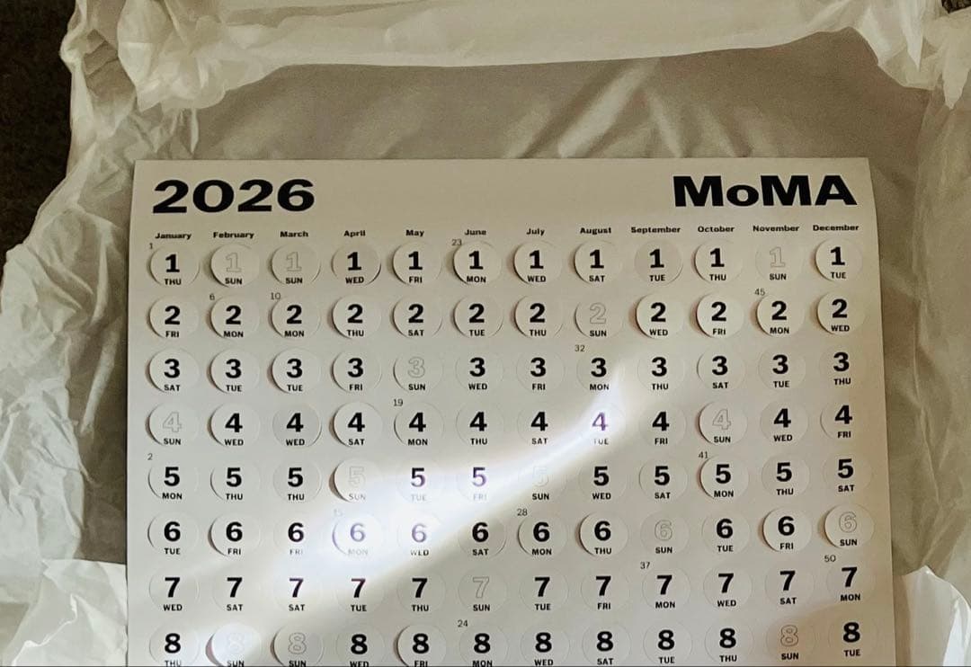 2026 MoMA 月間カレンダー Jumping Point calendar