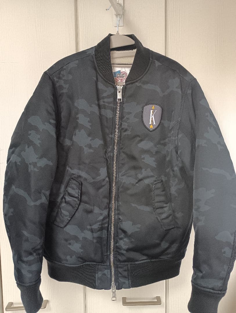 KITH ボンバージャケット　カモ柄　裏ボア　美品