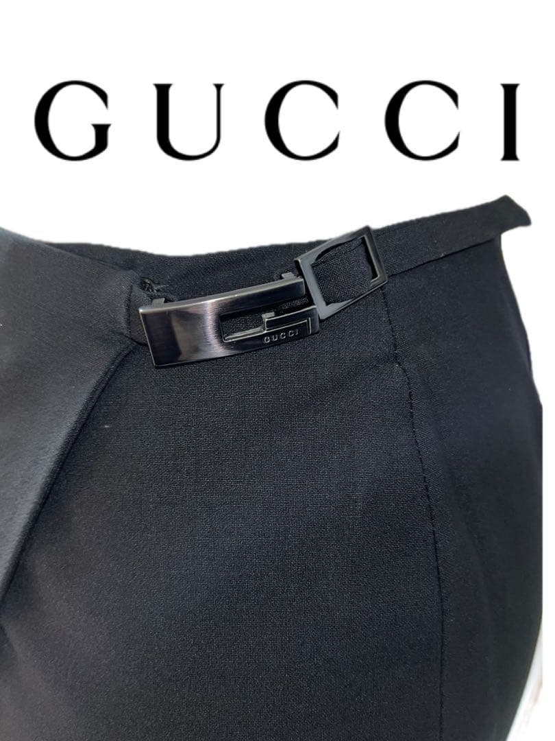 GUCCI ラップタイトスカート ベルト付き