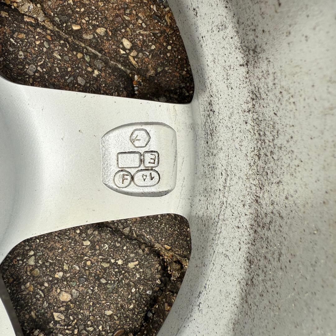 ブリヂストン ブリザック VRX2 205/55R16 社外ホイール Aクラス