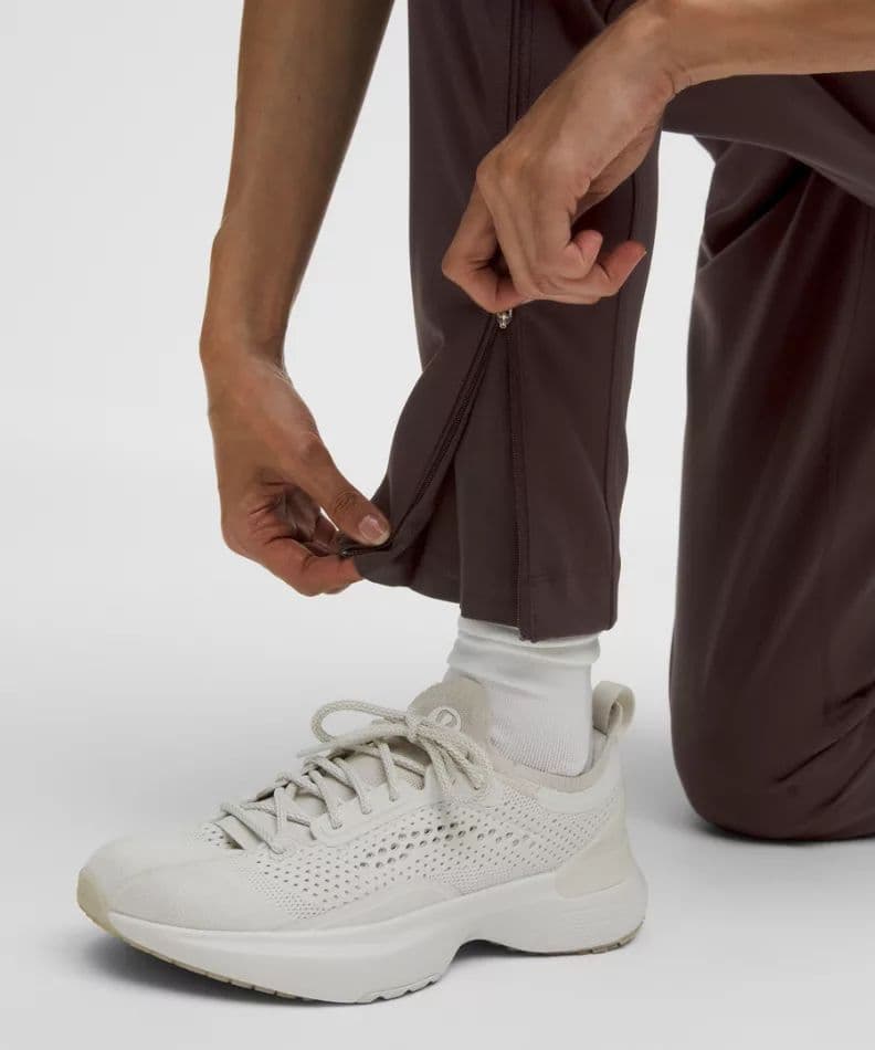 ルルレモン Everlux ハイライズ ジップレッグトラックパンツ