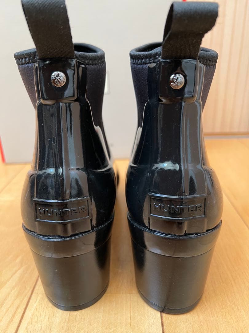 HUNTER レディースリファインドグロスミッドブーツ・ブラック　箱付