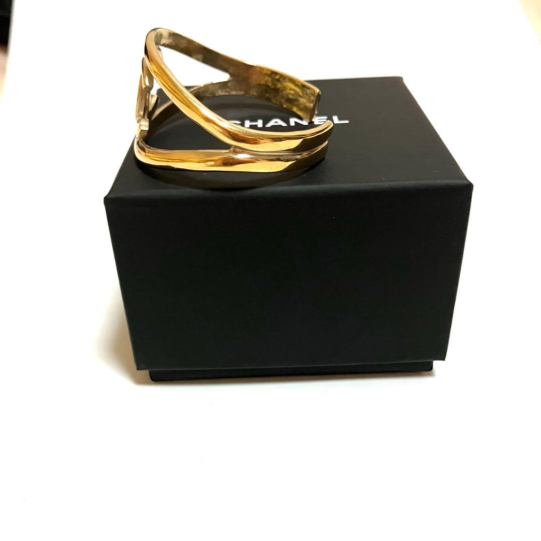 CHANEL シャネル CCロゴバングル ゴールド
