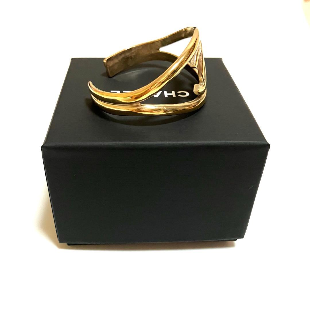 CHANEL シャネル CCロゴバングル ゴールド