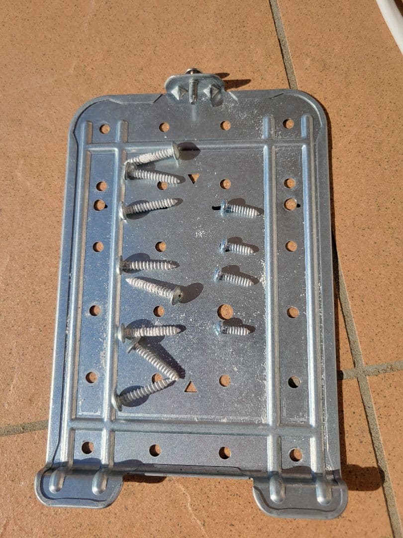 コロナ ウォールヒート 2018年製 壁掛型遠赤外線暖房機