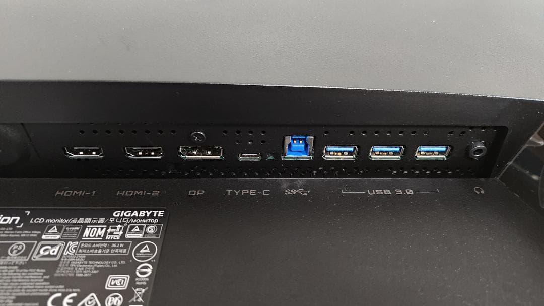 GIGABYTE M32U-AE 4K 31.5インチ ゲーミングモニター