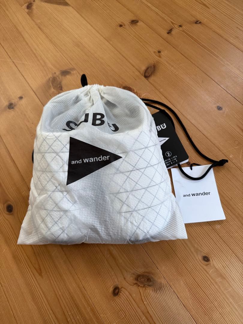 新品　SUBU × and wander エコパックパーマネントサンダル S2