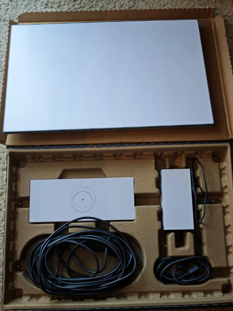 SpaceX Starlink Standard Kit V4 スターリンク