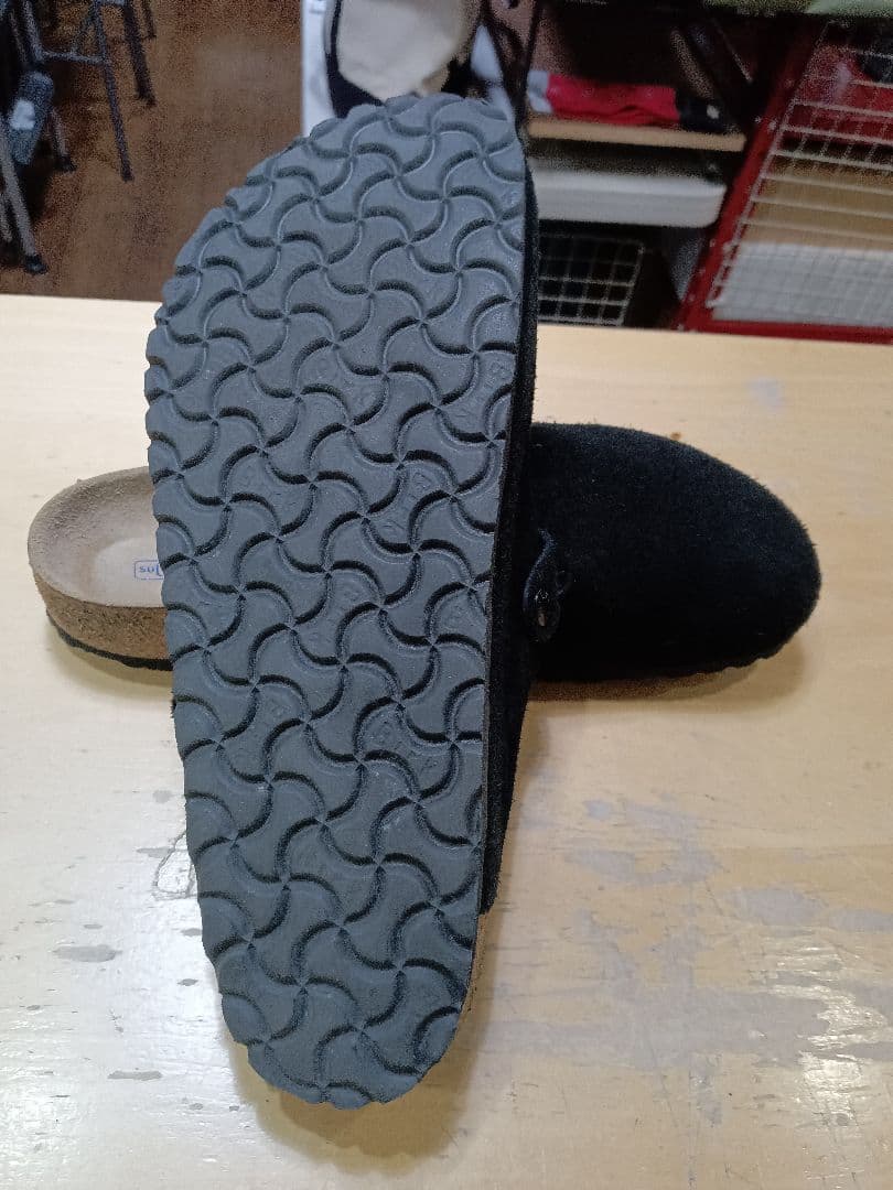 ビルケンシュトック！スエード素材！ボストン！ブラック！サイズ４３（２８センチ）