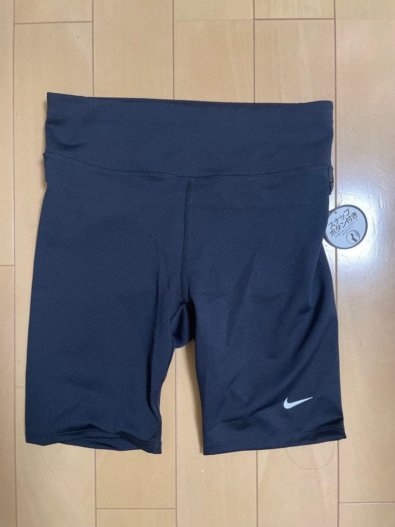 【新品未使用】　NIKE スポーツ用水着 半袖トップス グレー