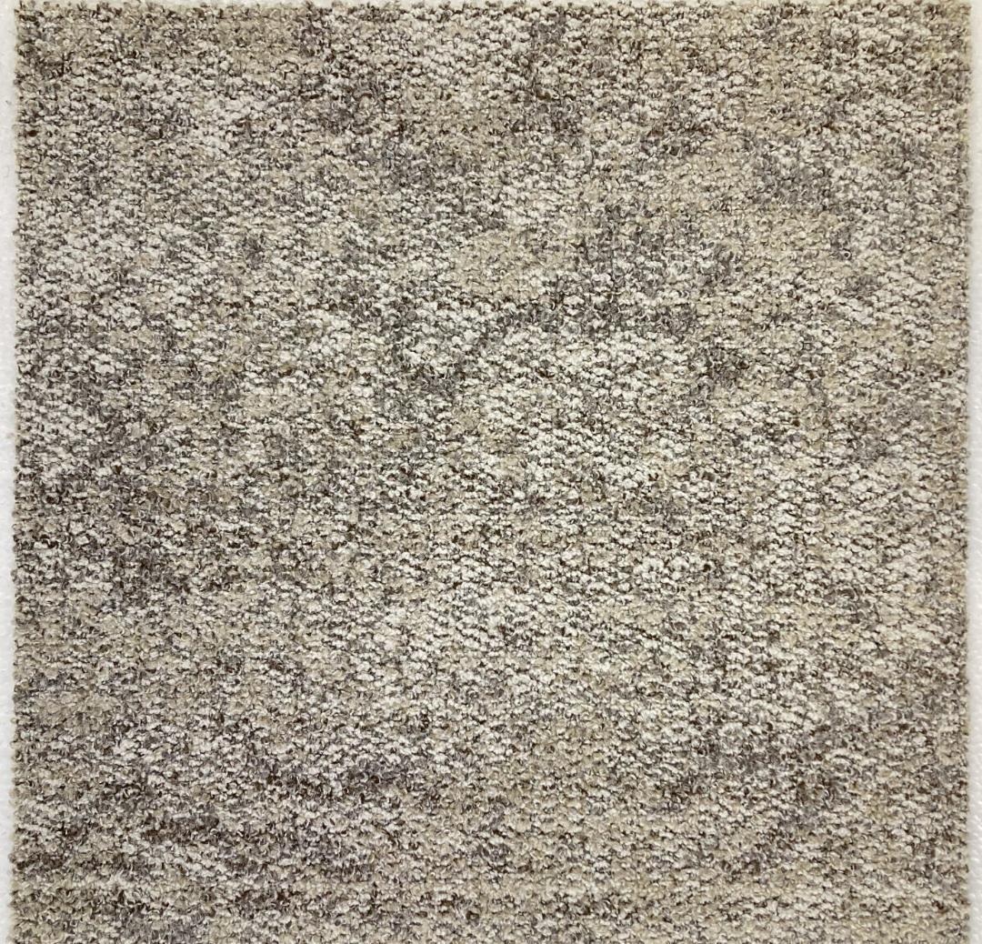 ペペ　タイルカーペット　９０枚　新品・未使用　国内メーカー　アウトレット