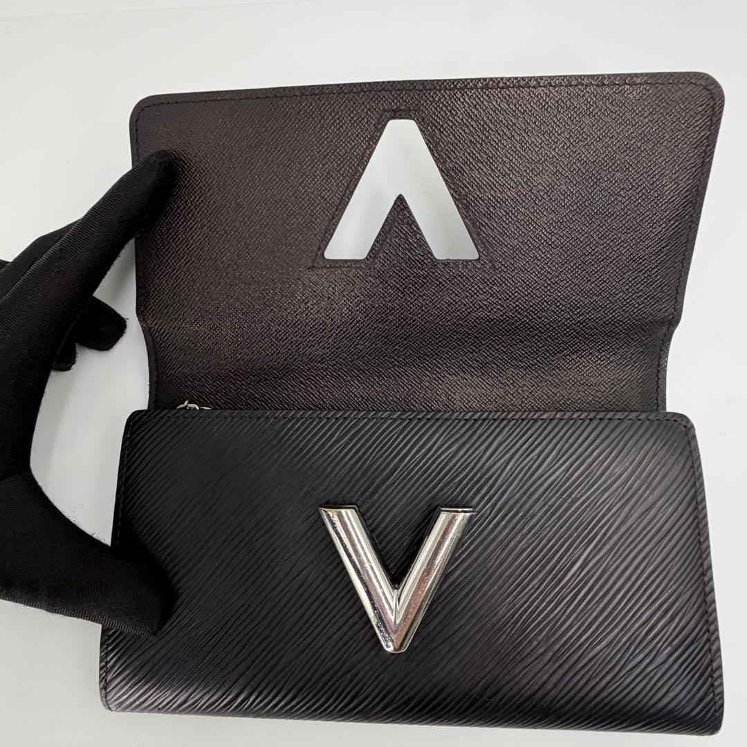 ルイヴィトンポルトフォイユ ツイスト エピレザー ロングウォレット 863