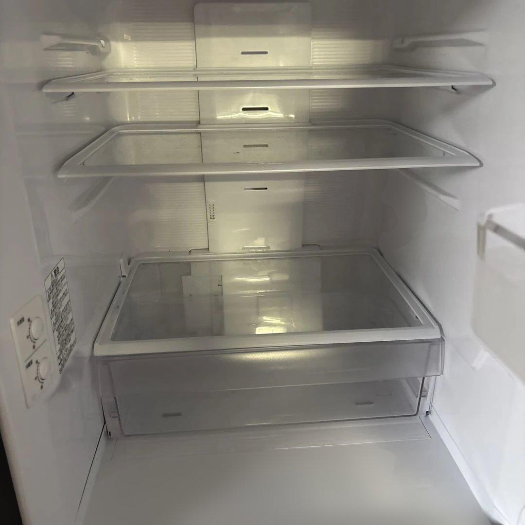 HITACHI 冷蔵庫 265L 中型 R-27SV 右開き　2023年