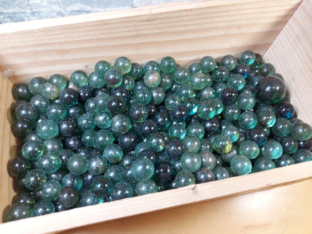 戦前 シワ 茶筋 気泡入り ビー玉 800個以上 ロート目薬木箱入り