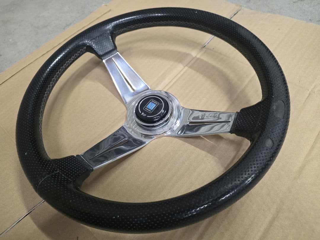 ロ*ン様 NARDI（ナルディ） ステアリング ディープコーン 350mm