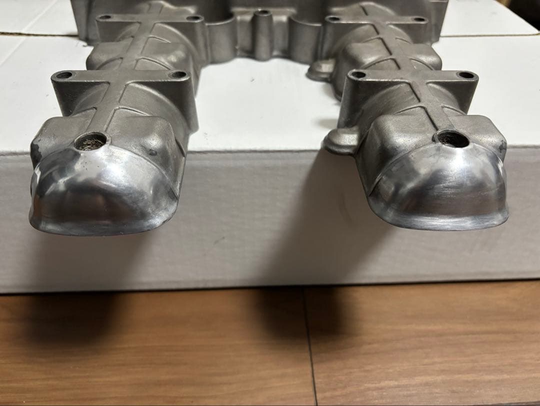 ゼファー750 ヘッドカバー　純正品　中古