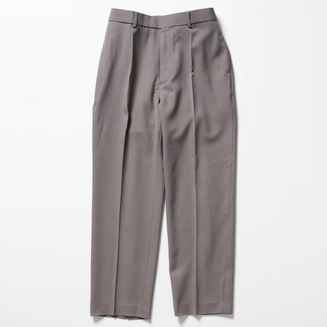 markaware サバイバルクロス フラットテーパードトラウザーズ