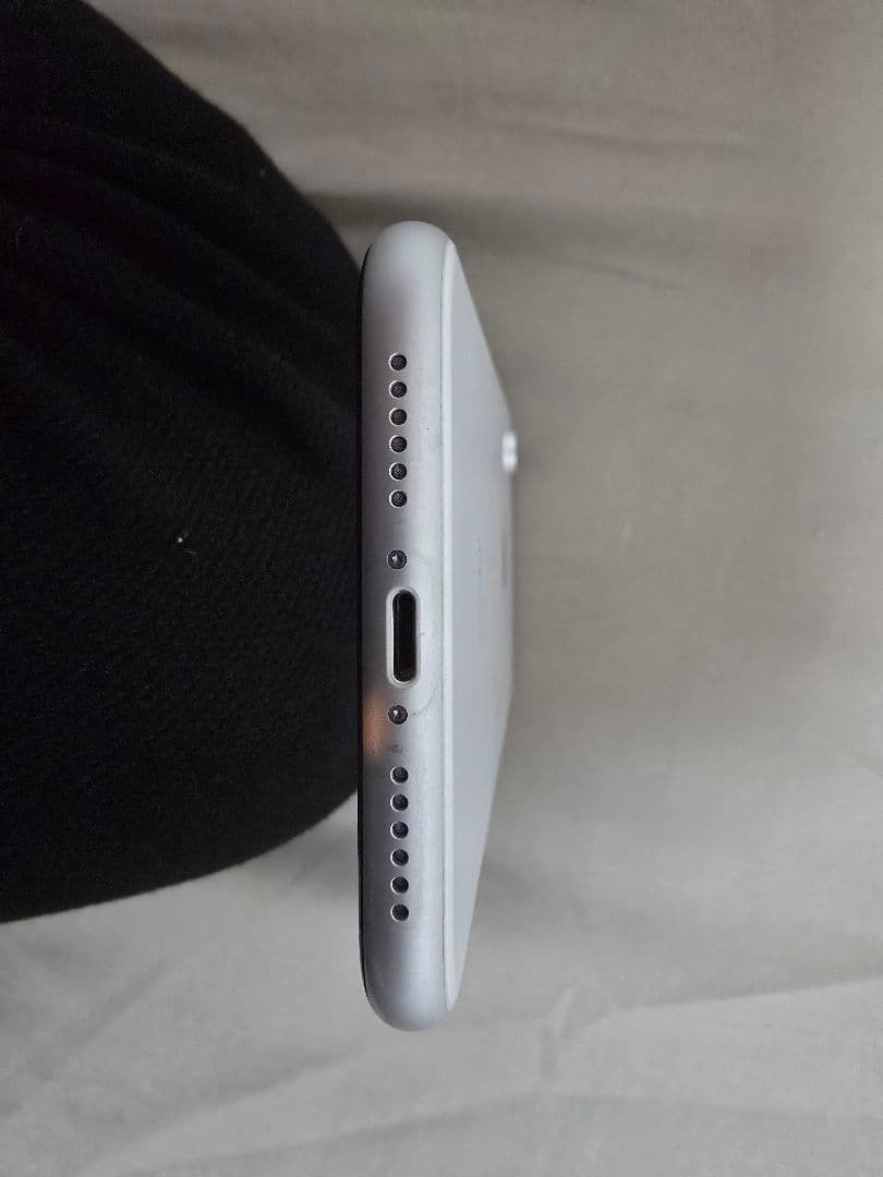 iPhone XR 128GB ホワイト 箱 イヤホン付