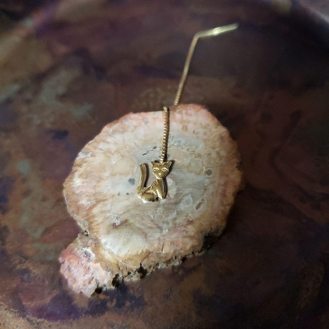 猫デザイン k18ゴールド 片耳チェーンピアス