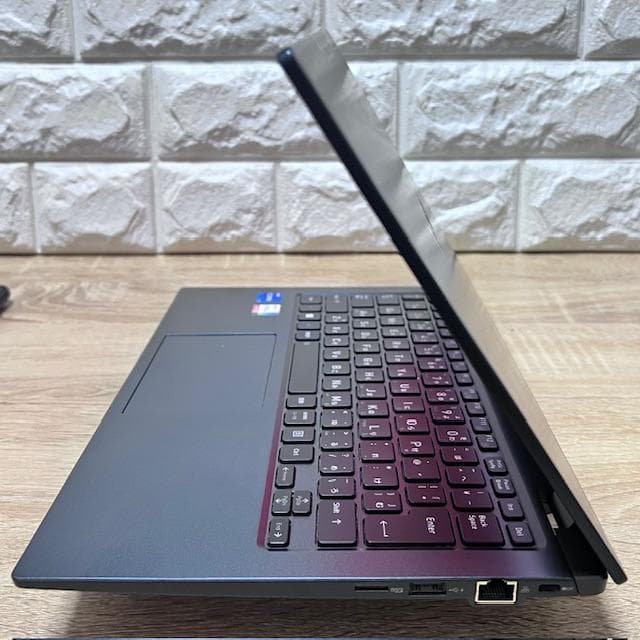 2021《ほぼ未使用級》プレミアムモバイルノート dynabook G83