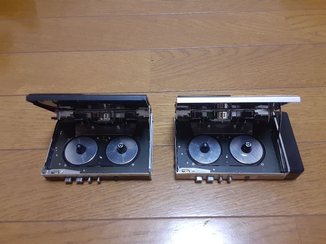 SONY WALKMAN .WM-F101 カセットプレーヤー 2ジャンク