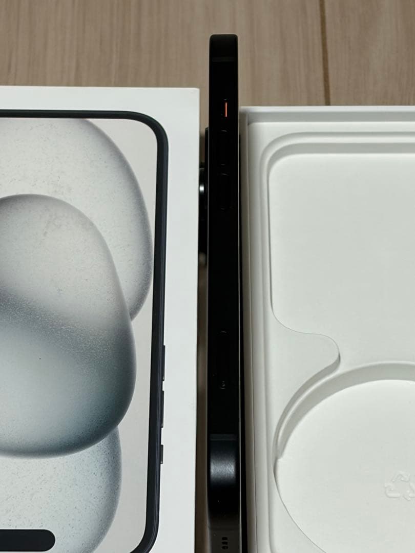 iPhone15 ブラック 128G SIMフリー