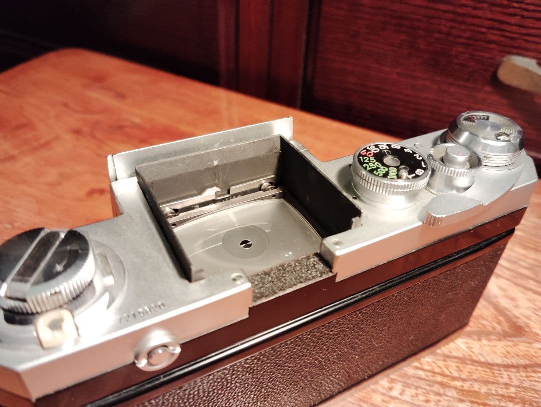 Nikon 　Fボディ　70000台 　綺麗です！