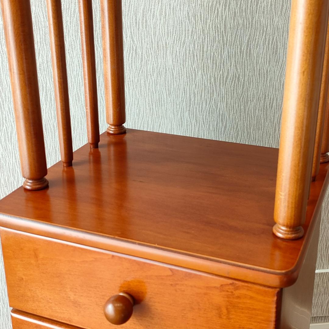 ヴィンテージ　キャビネット　ウッドチェスト　引出し4杯　丸脚