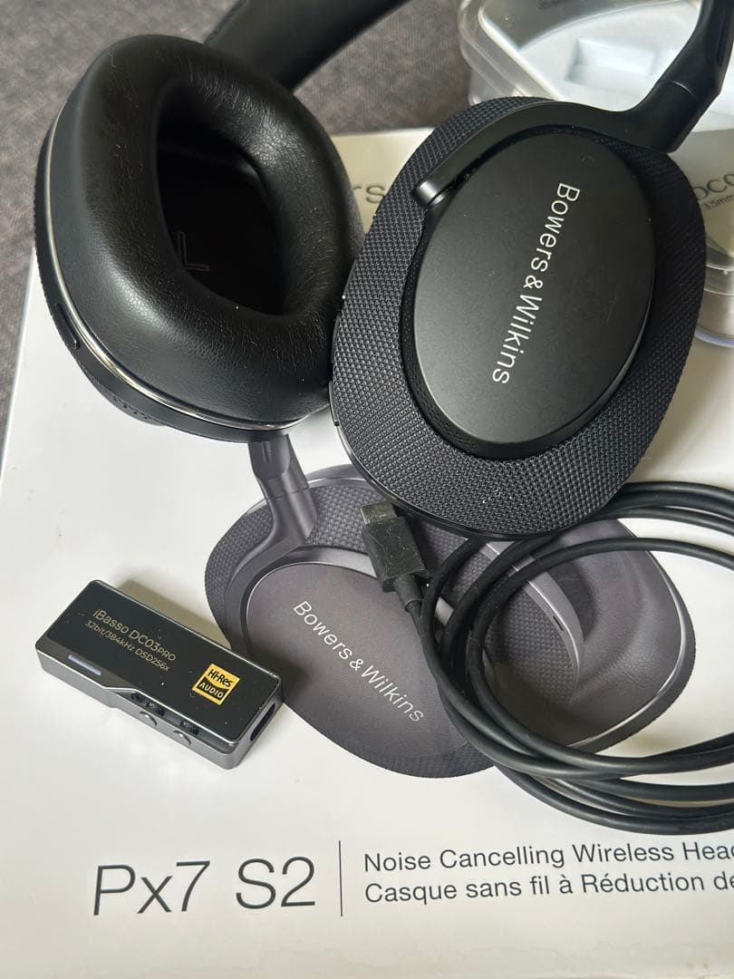Bowers & Wilkins Px7 S2 と　小型DAC Ibasso