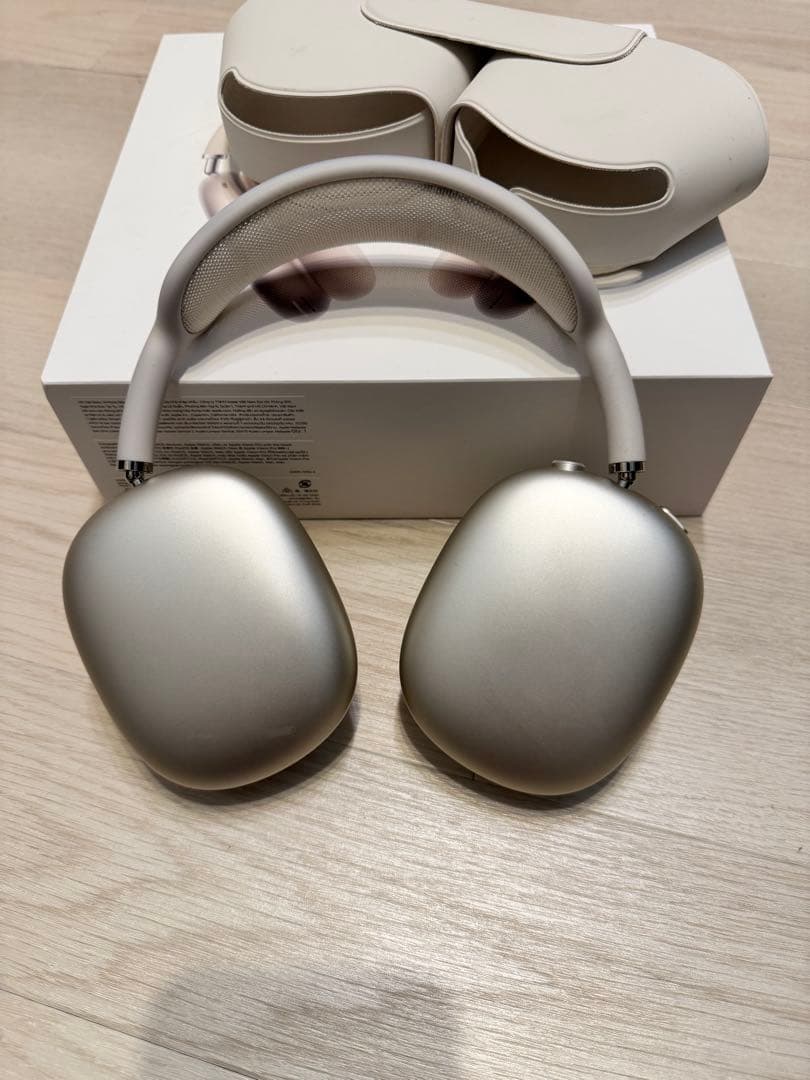 【くろ】Airpods max スターライト 2024年モデル