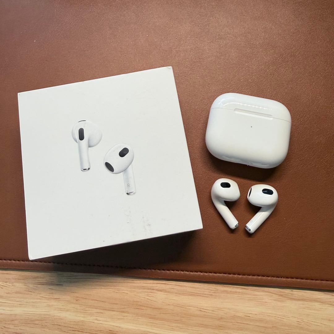 AirPods 第3世代 正規品 Lightning充電 MagSafe